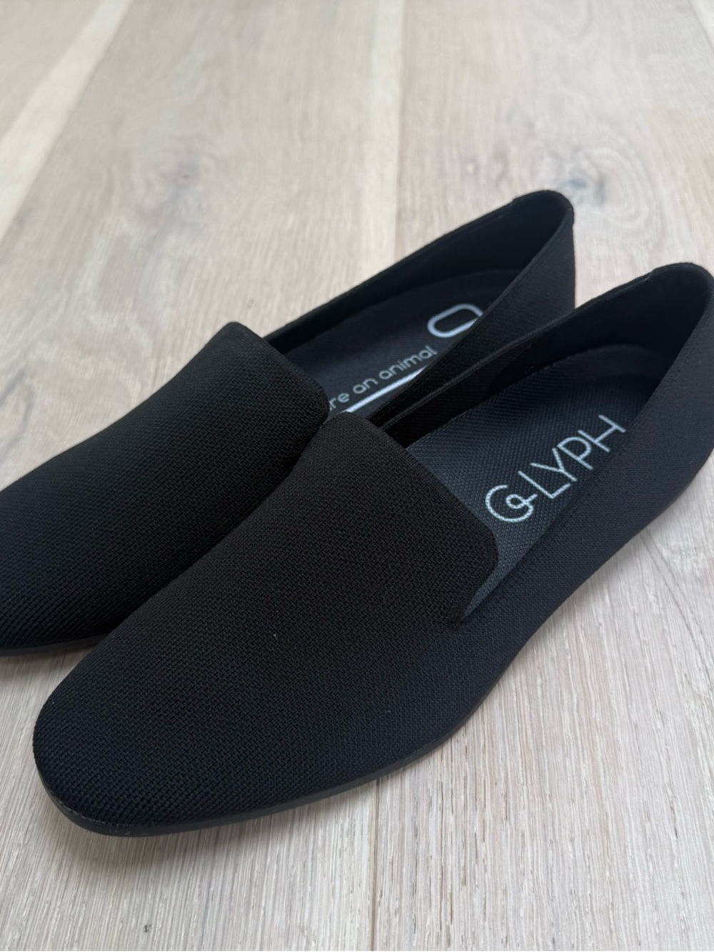 Glyph Knit Flats Panther
 Black Slip-On Loafers size 8